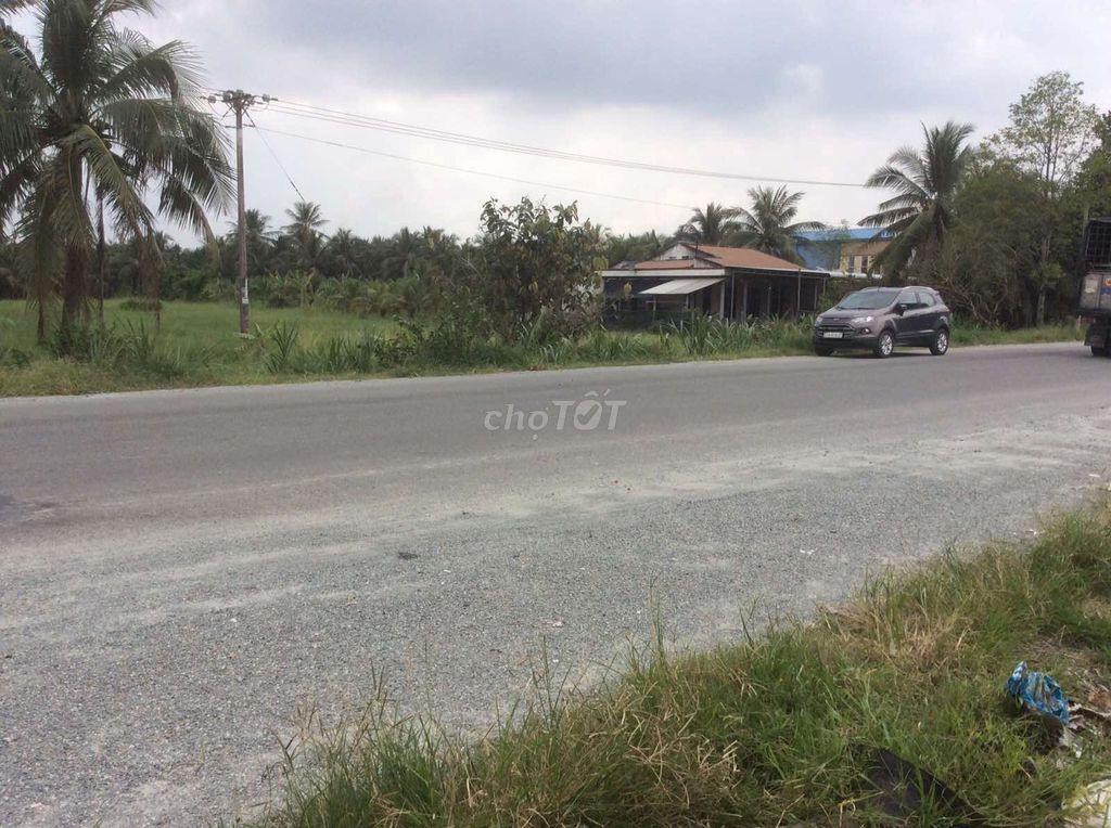 Đất nhà, vị trí mặt tiền rất đẹp, tiềm năng, K.doanh tiện lợi, giá rẻ.