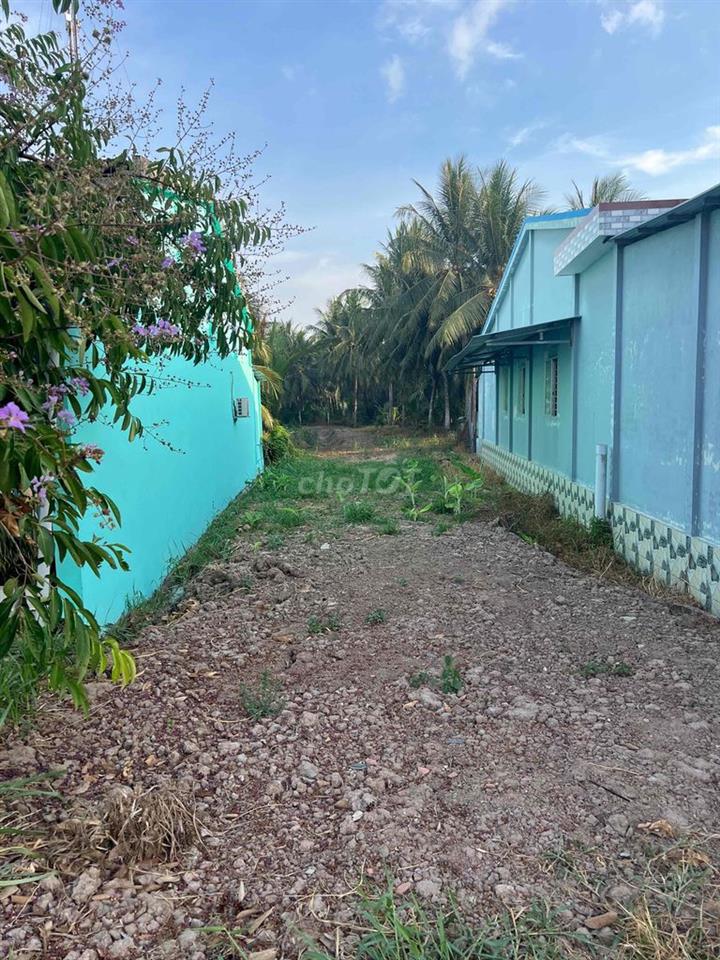 Đất mặt tiền QL 57
