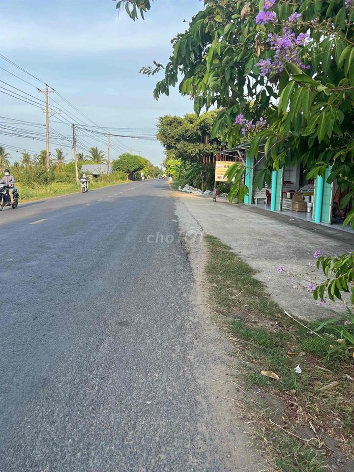 Đất mặt tiền QL 57