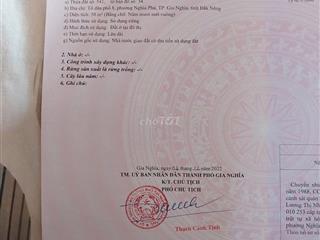Bán đẩ ở