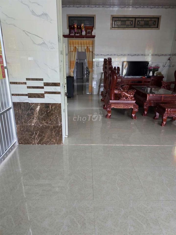 bán 2 miếng đất kèm nhà mới xây