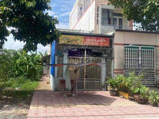 Cần bán nhà nền gốc