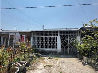 Nhà mặt tiền 9c cần bán