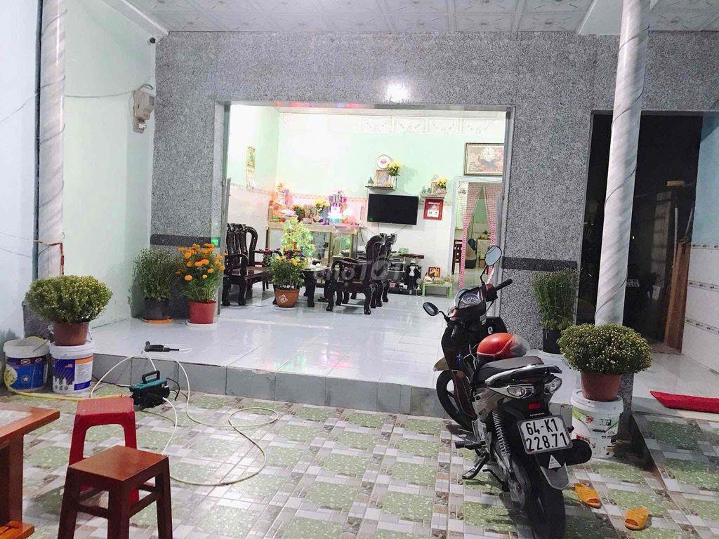 Nhà mặt tiền 9c cần bán