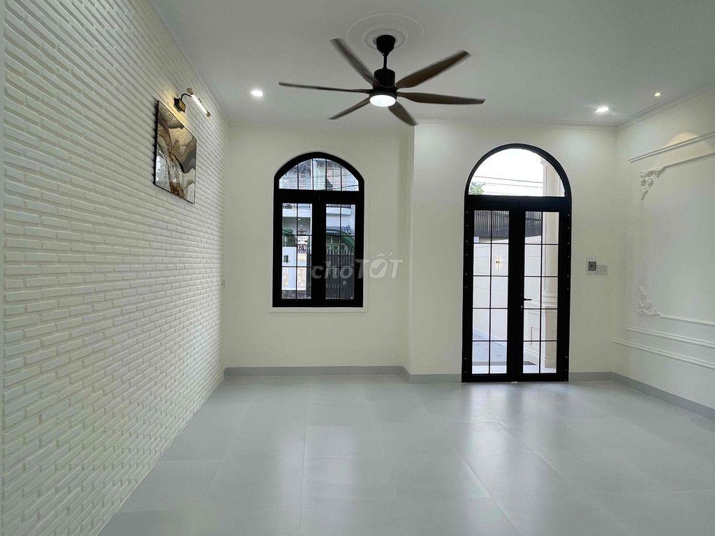 BÁN NHÀ TÂN CỔ ĐIỂN, trục chính Khu nhà ở Trường Giang
