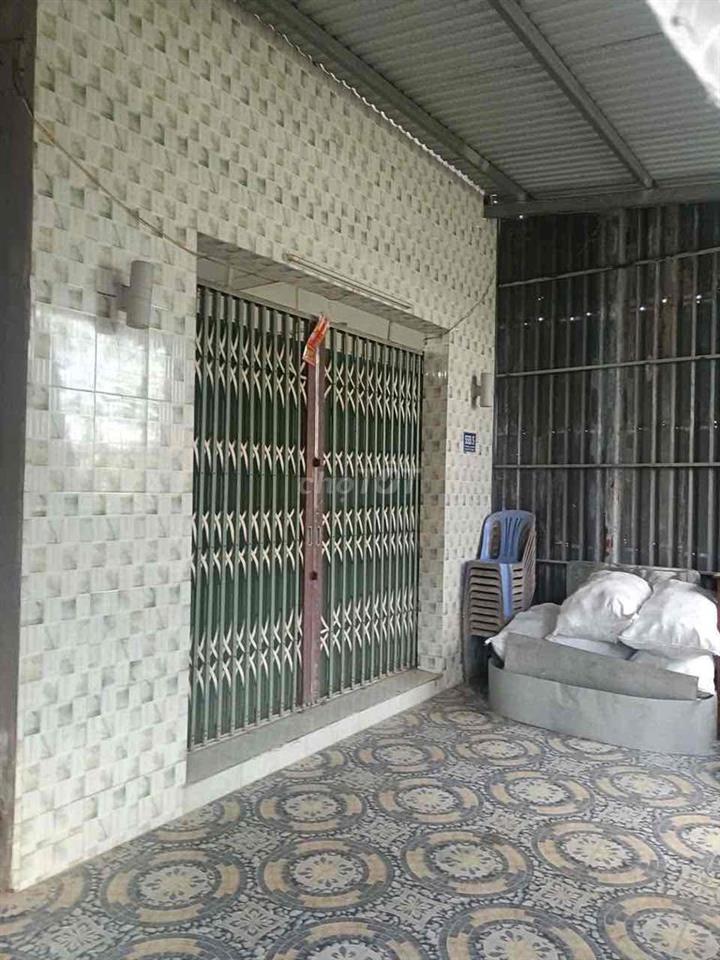 BÁN GẤP 240M2 ĐẤT (CÓ NHÀ CẤP 4) PHÚ QUỚI, LONG HỒ - 790 TR