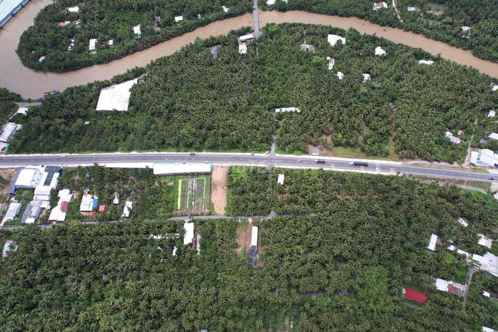 Cần bán nhanh lô đất 1000m2 Khóm 2 Thị Trấn Càng Long , Đường mới CL