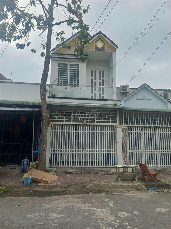 Nhà bán hoặc cho thuê