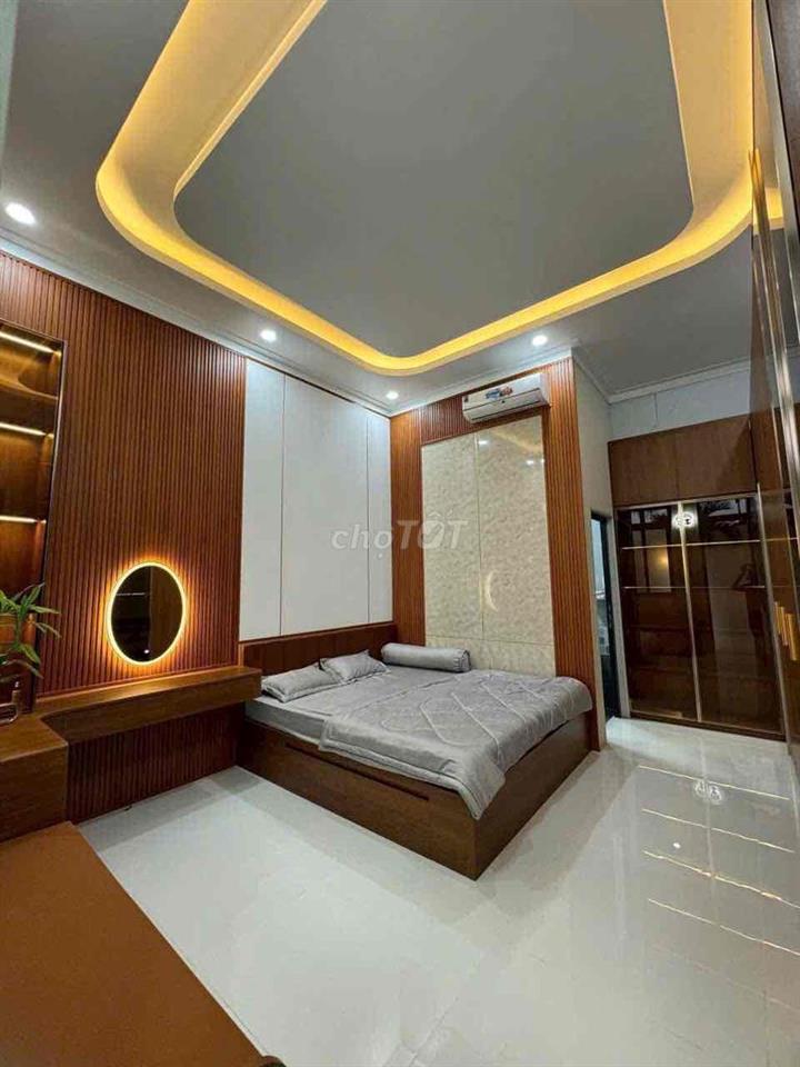 NHÀ SIÊU ĐẸP RỘNG LỘ NHỰA Ô TÔ