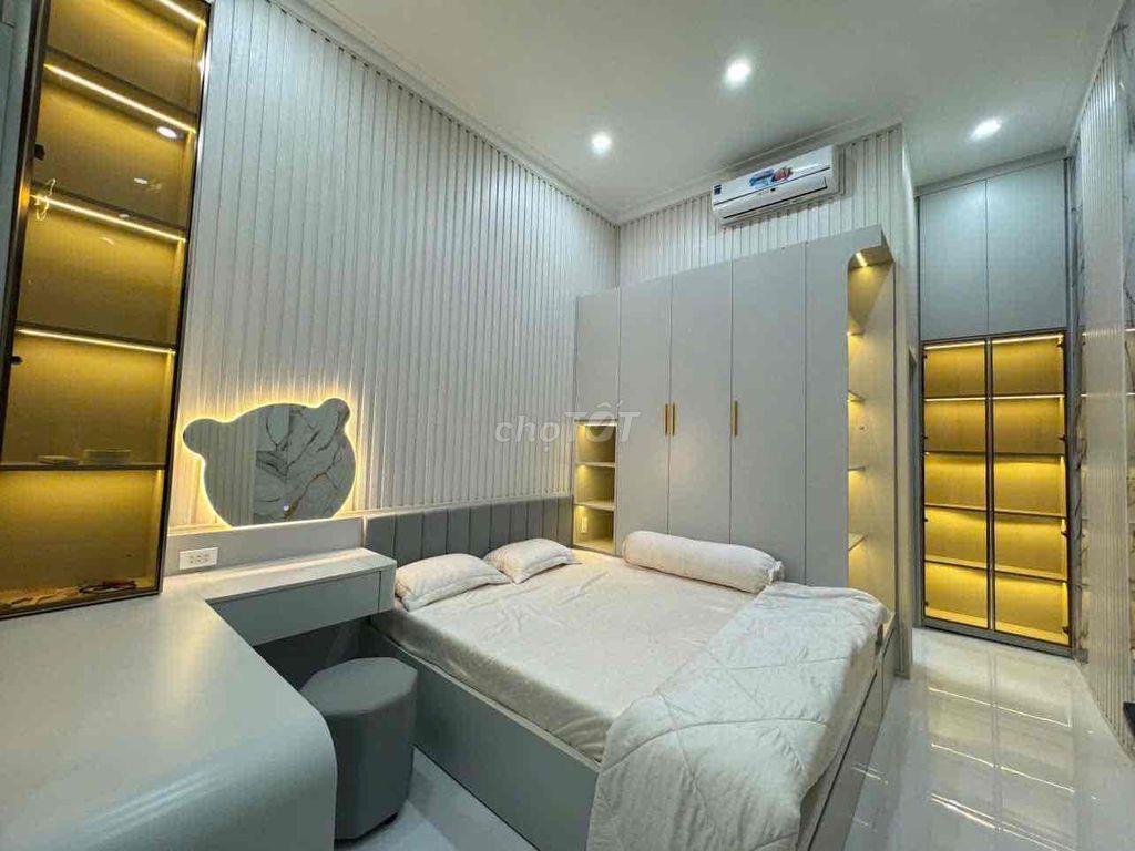 NHÀ SIÊU ĐẸP RỘNG LỘ NHỰA Ô TÔ
