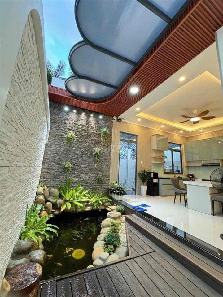 NHÀ SIÊU ĐẸP RỘNG LỘ NHỰA Ô TÔ