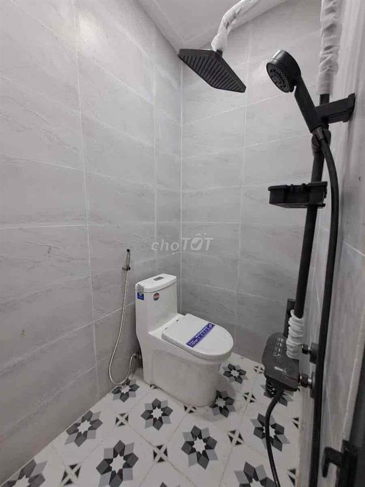 NHÀ MỚI XÂY ĐƯỜNG Ô TÔ GẦN PHƯỜNG 1
