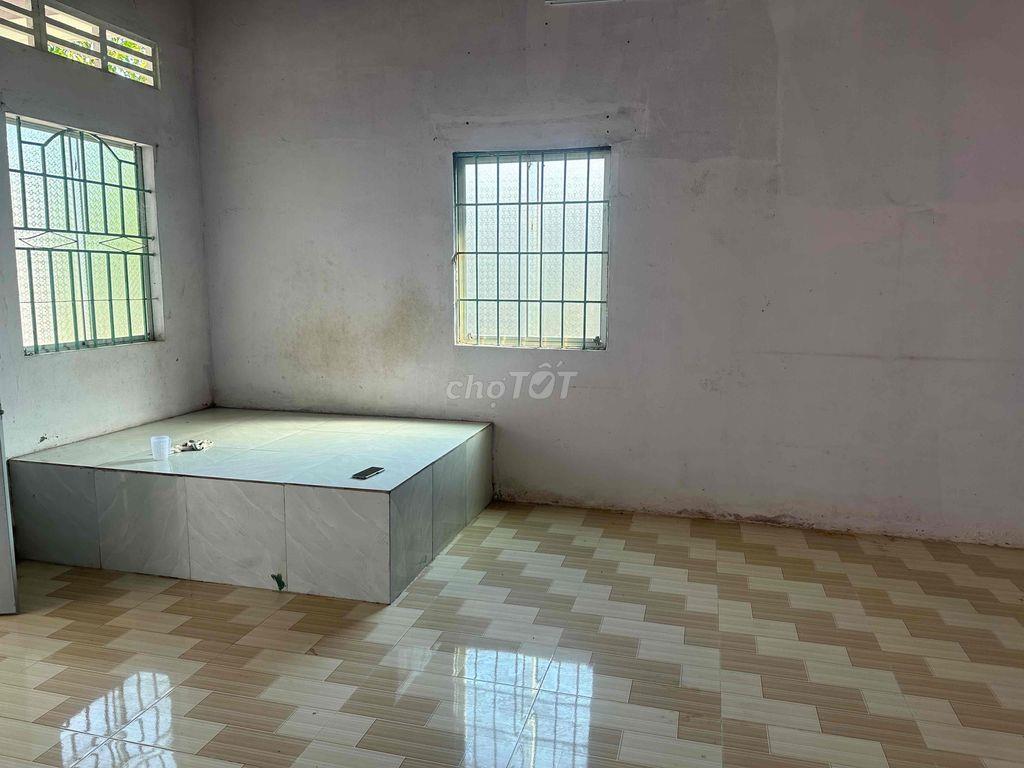 cần bán nhà cách cầu số 1 800m