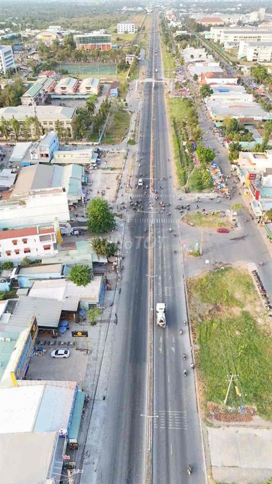 Bán Nhà Mặt Tiền Khu Công Nghiệp Hoà Phú (đang cho thuê 7 tr/tháng)