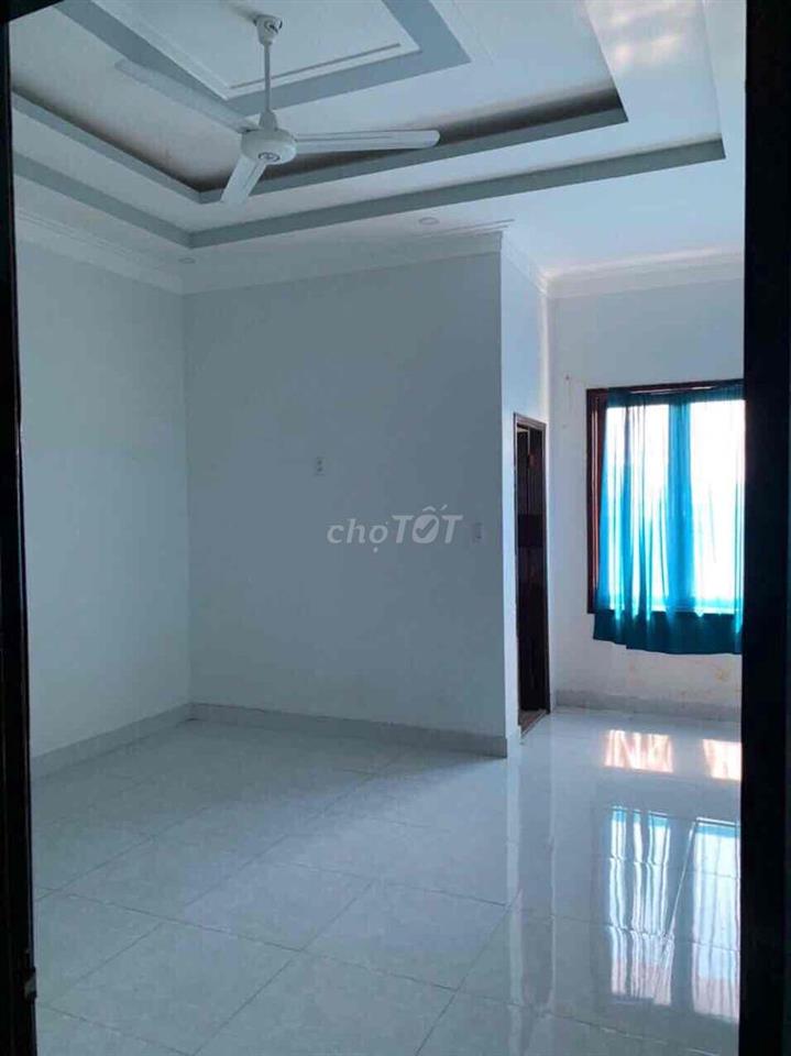 Bán Nhà Mặt Tiền Khu Công Nghiệp Hoà Phú (đang cho thuê 7 tr/tháng)