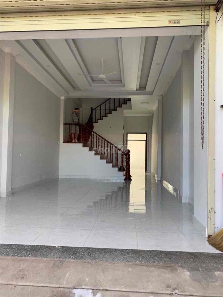Bán Nhà Mặt Tiền Khu Công Nghiệp Hoà Phú (đang cho thuê 7 tr/tháng)