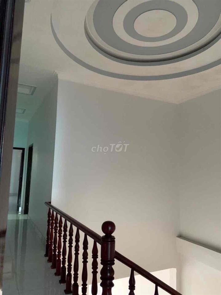 Bán Nhà Mặt Tiền Khu Công Nghiệp Hoà Phú (đang cho thuê 7 tr/tháng)