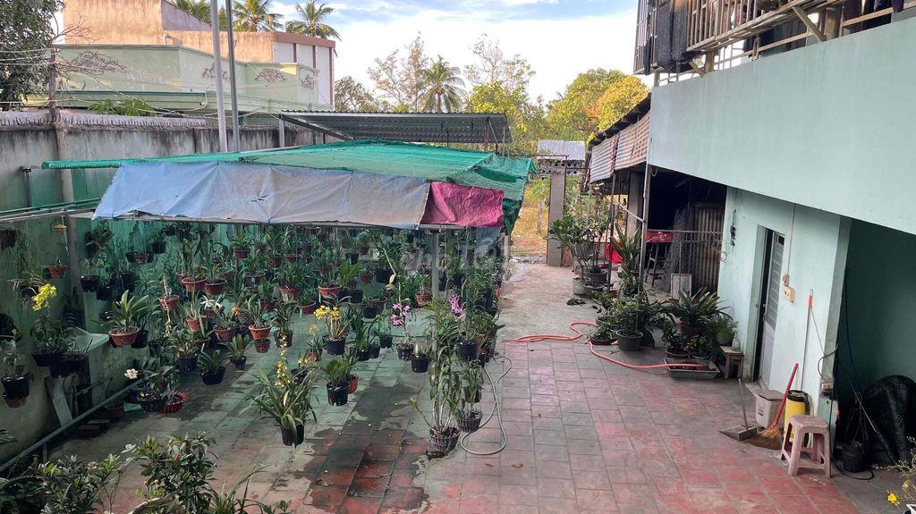 Bán nhà góc 2 MT đường 21-8 Đô Vinh, 792m2, 7tỷ900trieu