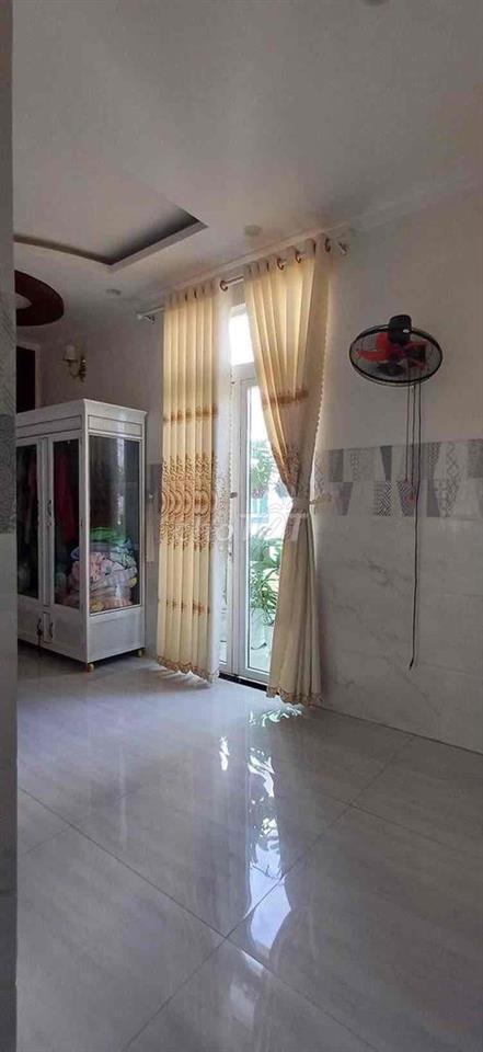 BÁN NHÀ CHÍNH CHỦ K1