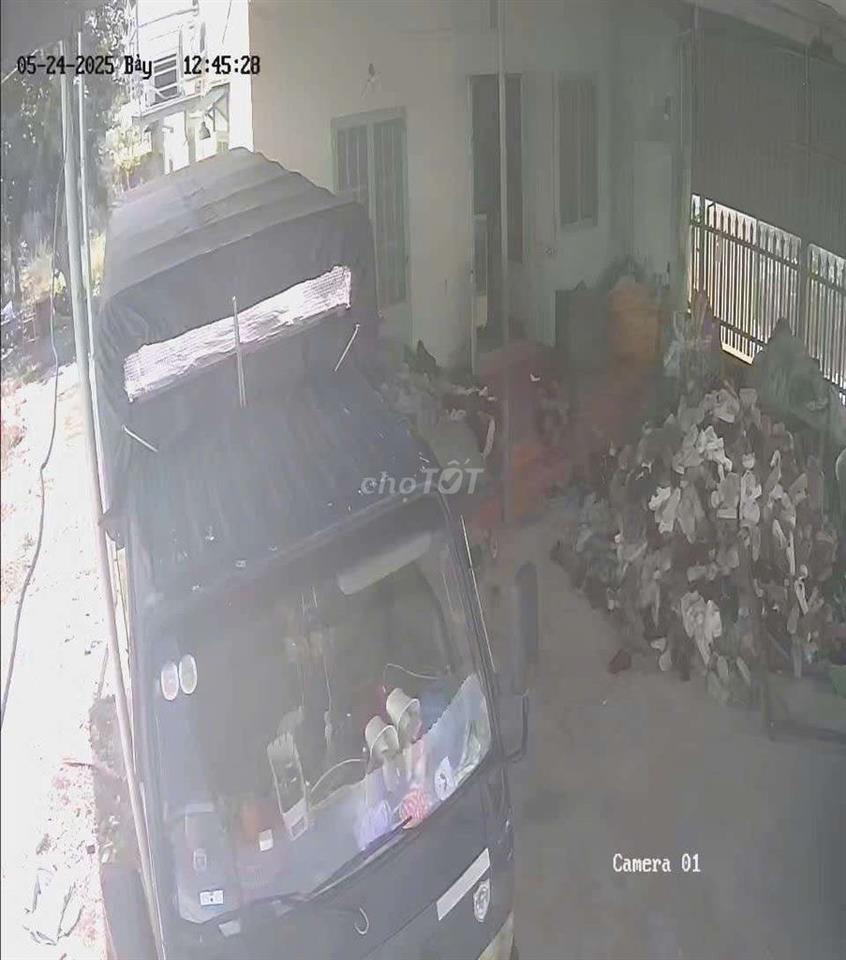cần bán nhà nguyên căn đường xe tải