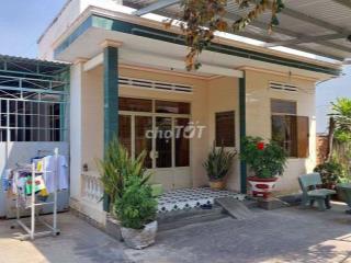 Về quê cần bán gấp nhà vị trí đẹp phong thủy tốt