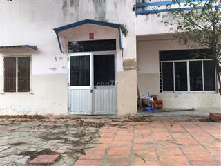 Nhà sân vườn rộng 380m² cho thuê – Vừa ở vừa kinh doanh- Giá chỉ 3tr6