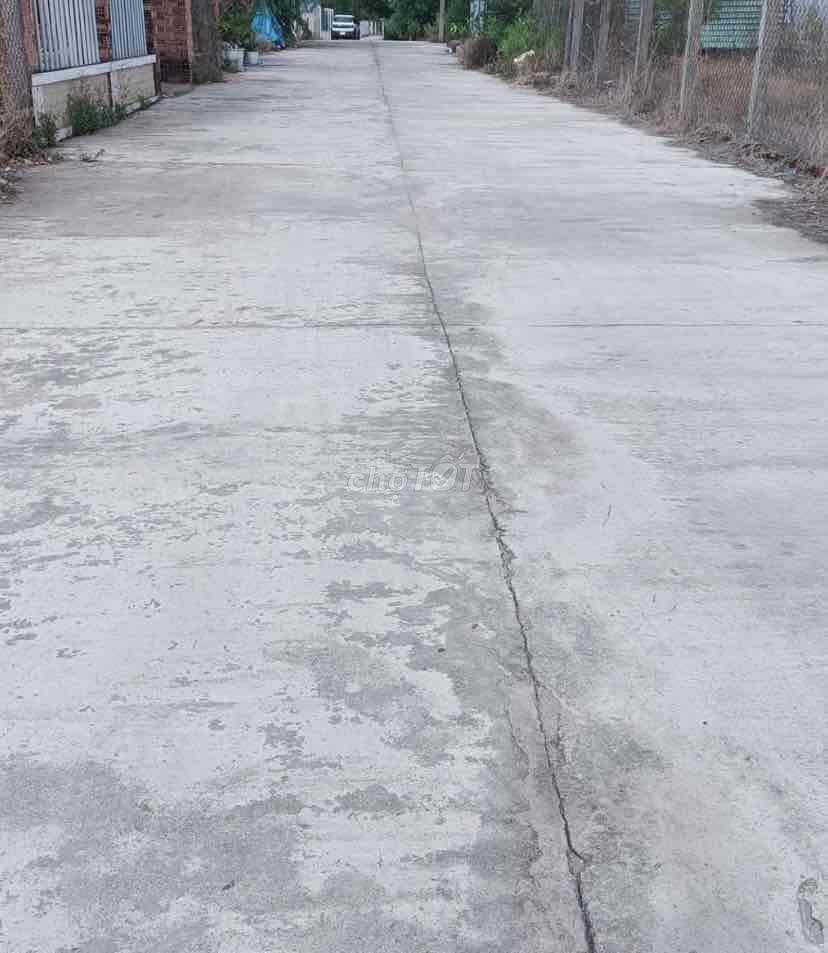 cần bán đất thổ cư toàn bộ kb đông dân cư