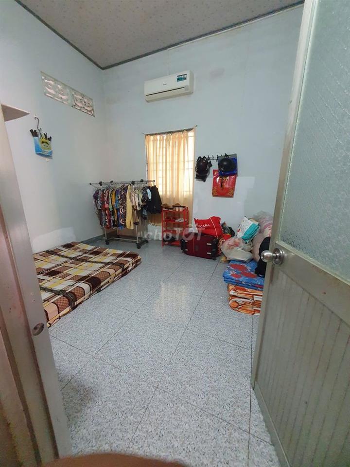 BÁN NHÀ + VƯỜN DIỆN TÍCH 1.126M² – GIÁ 1,8 TỶ