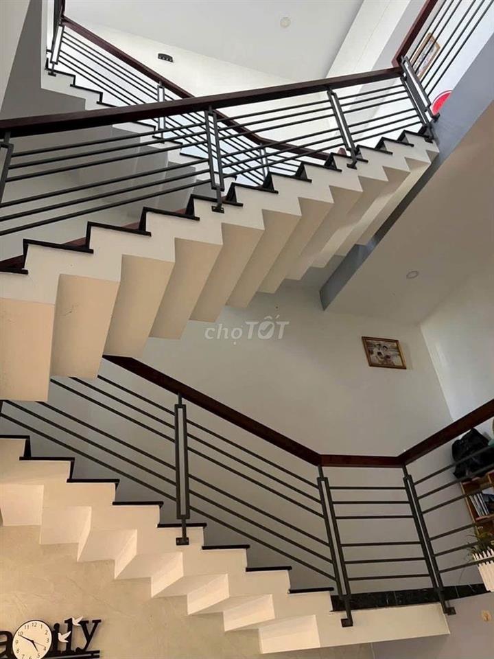 NHÀ PHỐ MỚI XÂY DỰNG 3PN - 4 WC P. CAO LÃNH FULL NỘI THẤT 