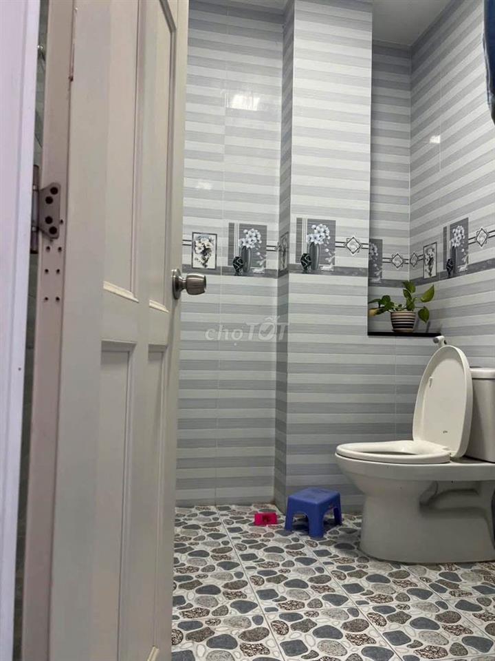 NHÀ PHỐ MỚI XÂY DỰNG 3PN - 4 WC P. CAO LÃNH FULL NỘI THẤT 