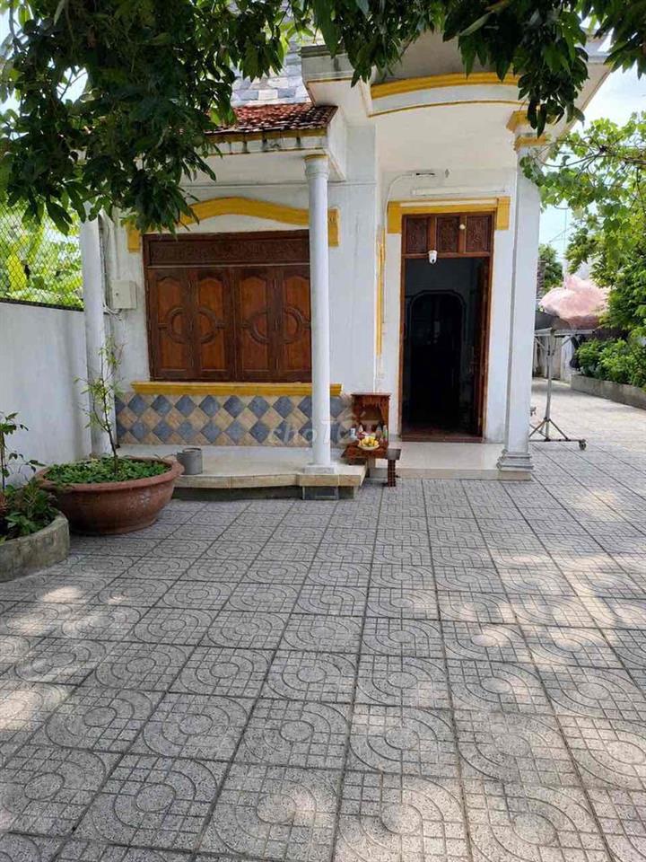 Nhà Nguyên Căn + 11 Phòng Trọ + 3.000m² đất vườn liền kề phía sau