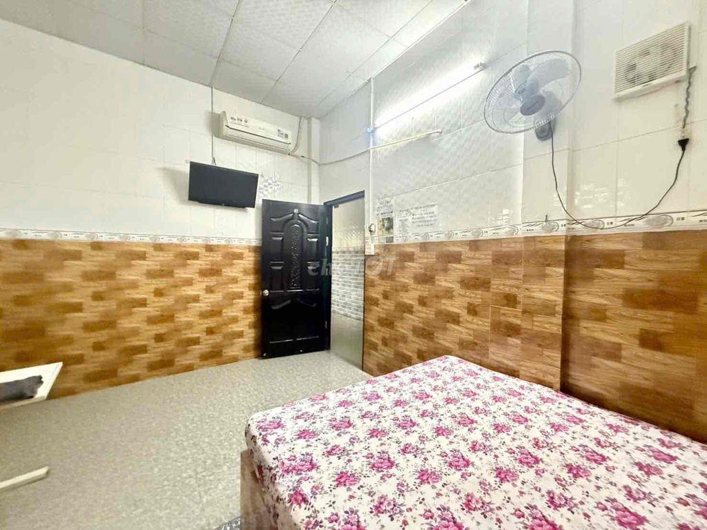 Nhà Nguyên Căn + 11 Phòng Trọ + 3.000m² đất vườn liền kề phía sau