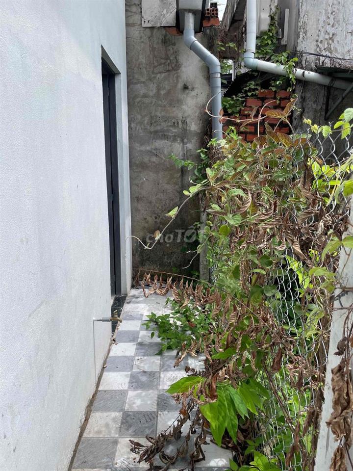 Cho thuê nhà Đối diện Trường THCS Trần Đại Nghĩa