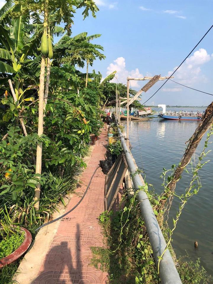 Cho thuê mặt bằng nhà ở, kinh doanh ngay bờ sông