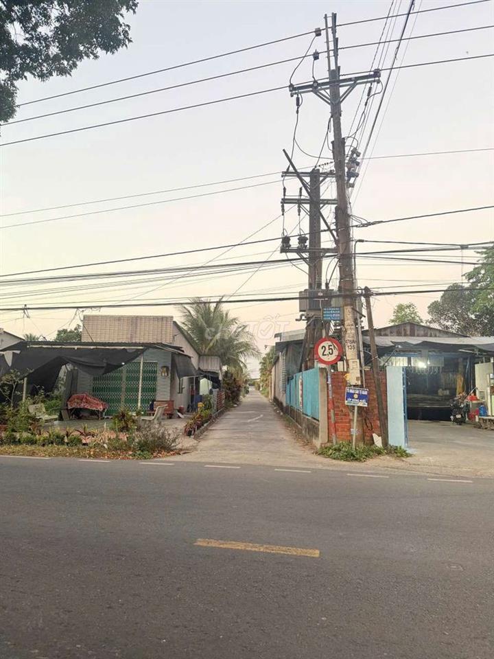 Đất vườn nghỉ dưỡng 3 mặt tiền