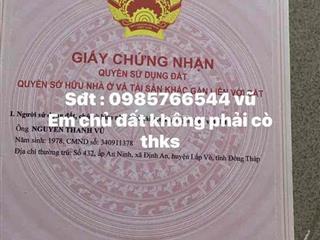 nền mặt tiền cần bán