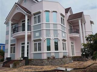Bán biệt thự và 11.000m2  đất cây lâu năm
