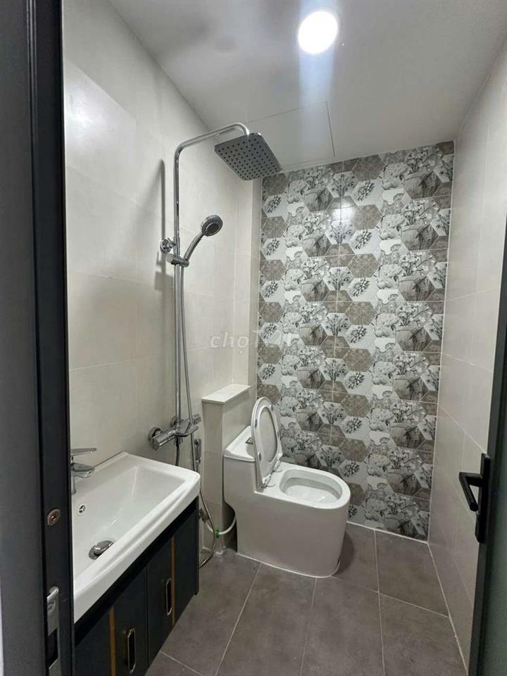 cần bán gấp nhà mặt tiền thống nhất 