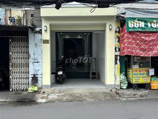 cần bán gấp nhà mặt tiền thống nhất 