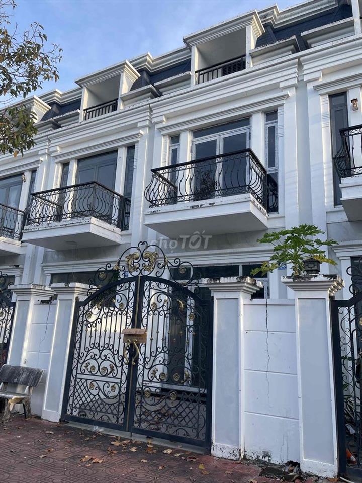 Bán nhà thô mới hoàn thiện ngoài đường số 08 khu đô thị