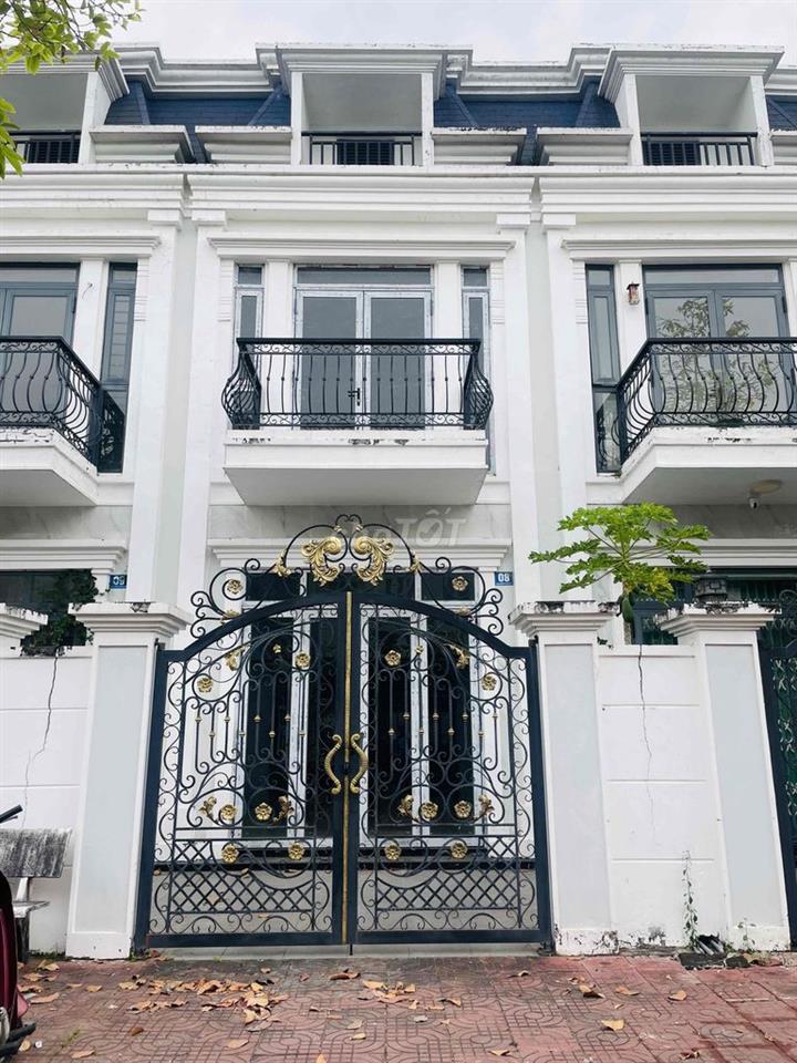 Bán nhà thô mới hoàn thiện ngoài đường số 08 khu đô thị
