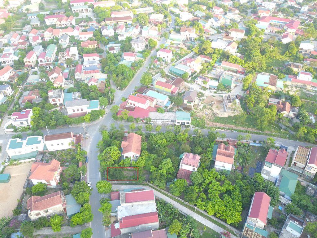 Cho thuê mặt bằng kinh doanh 2 mặt tiền Đường Triệu Quang Phục