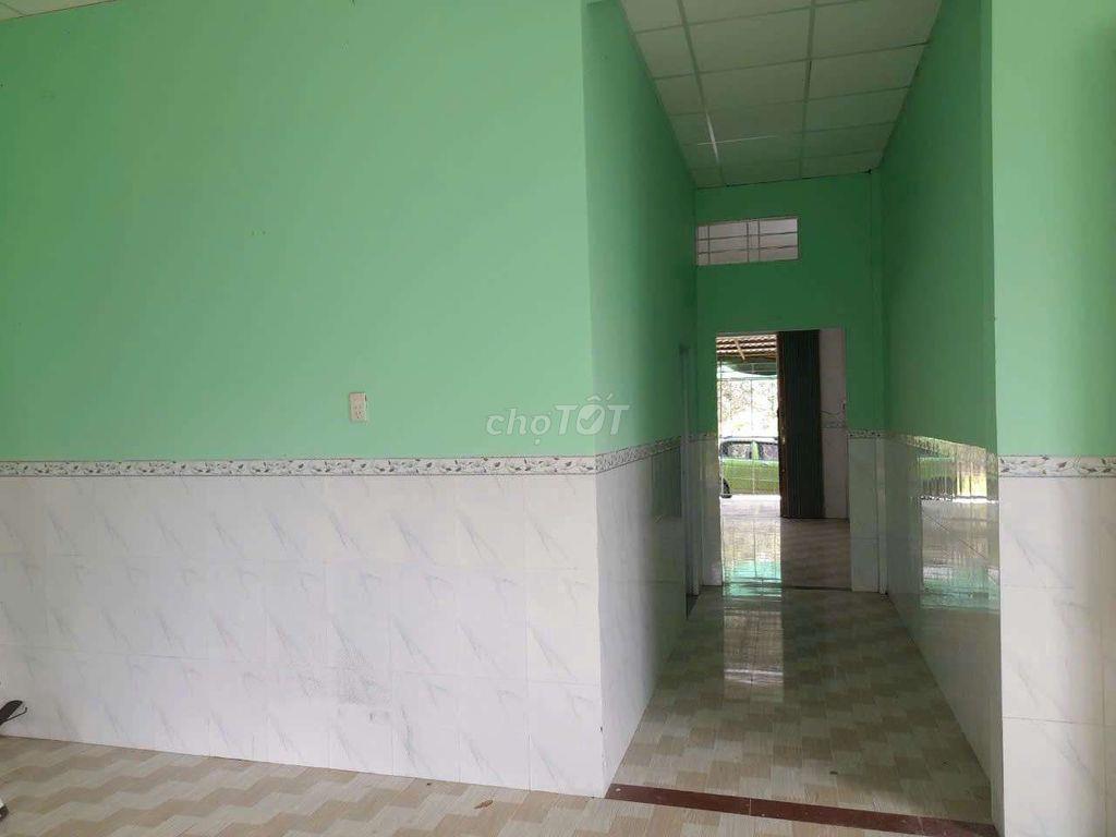 BÁN ÐÂT CÓ NHÀ MẶT TIỀN NHƯA