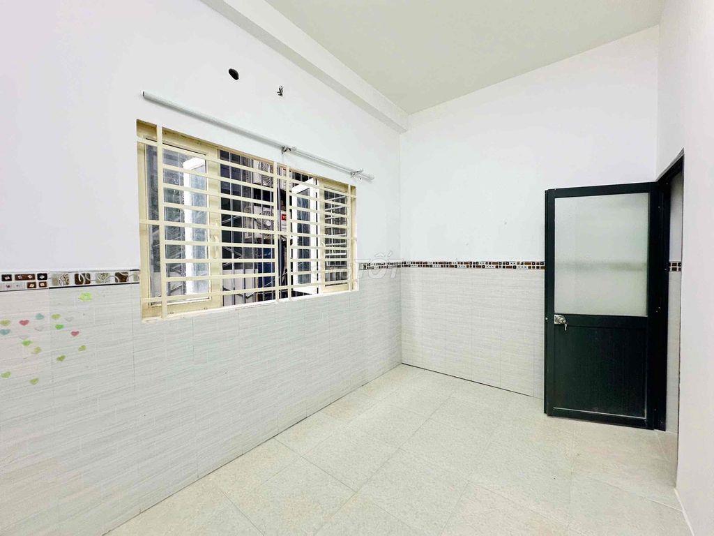 Căn hộ Tách Bếp, Phòng ngủ riêng, Bếp riêng biệt ngay Aeon Bình Tân