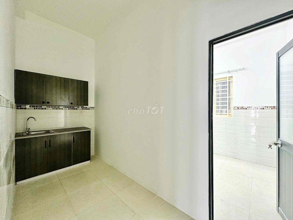 Căn hộ Tách Bếp, Phòng ngủ riêng, Bếp riêng biệt ngay Aeon Bình Tân