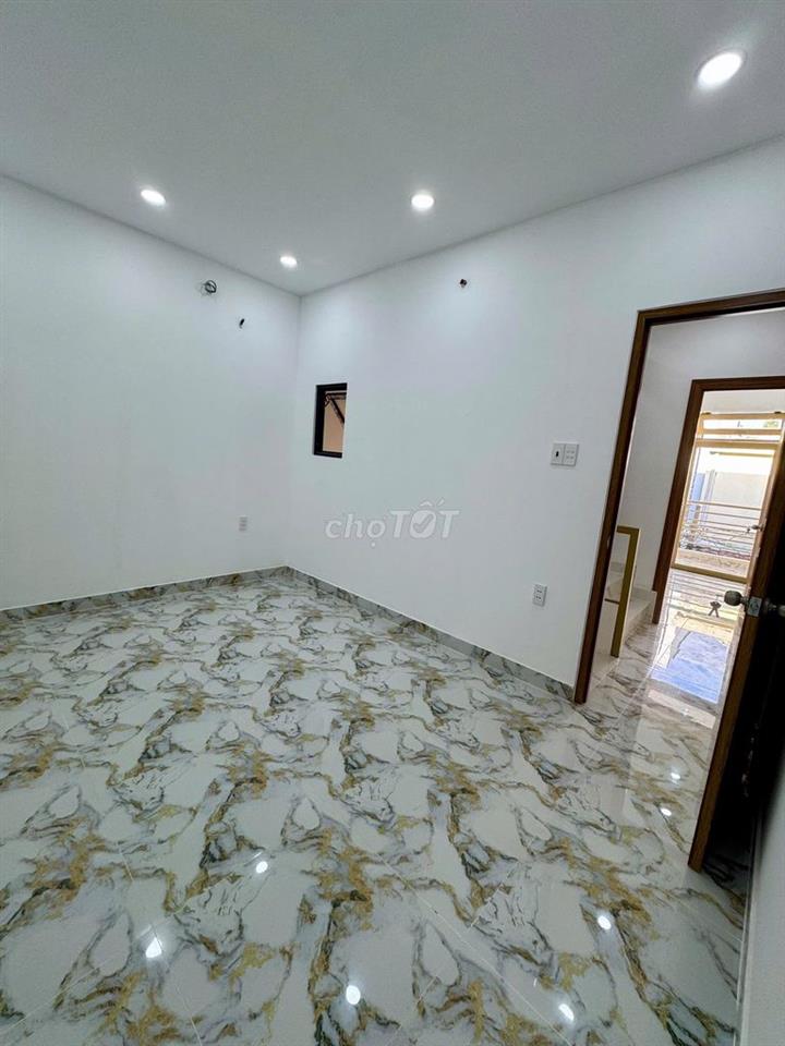 Nhà phố hẻm xe hơi 6m, Đường Chiến Lược, Bình Trị Đông, Bình Tân, HCM