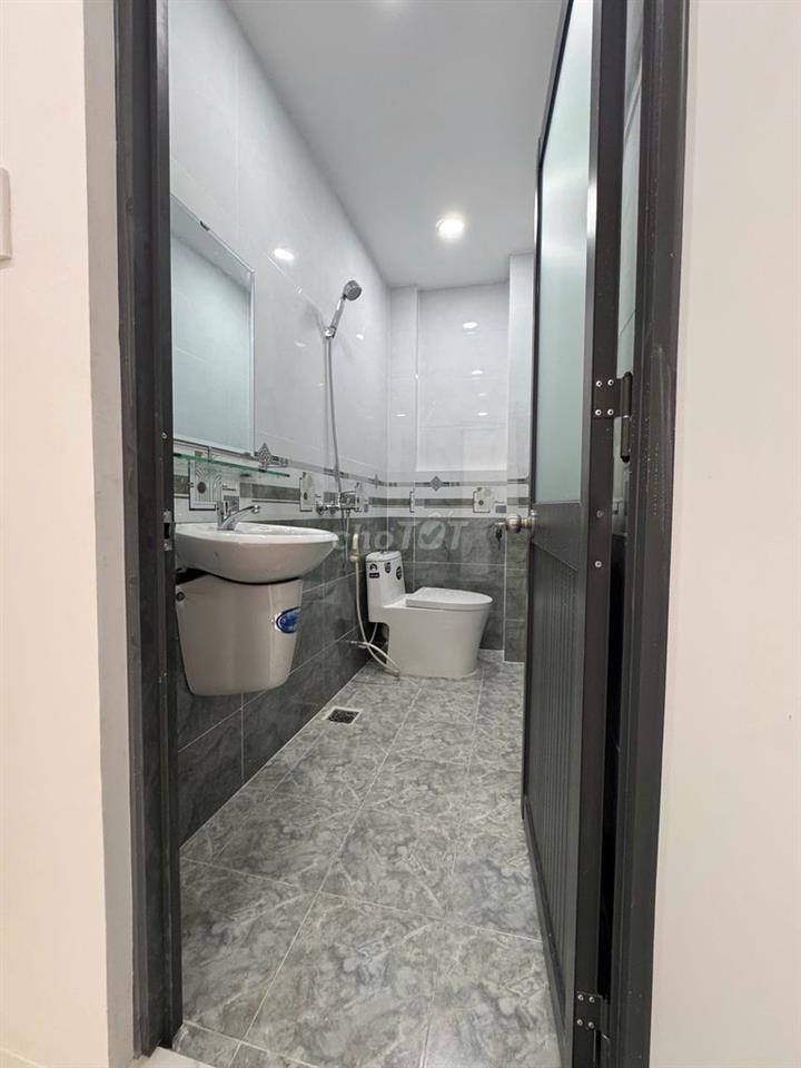 Nhà phố hẻm xe hơi 6m, Đường Chiến Lược, Bình Trị Đông, Bình Tân, HCM
