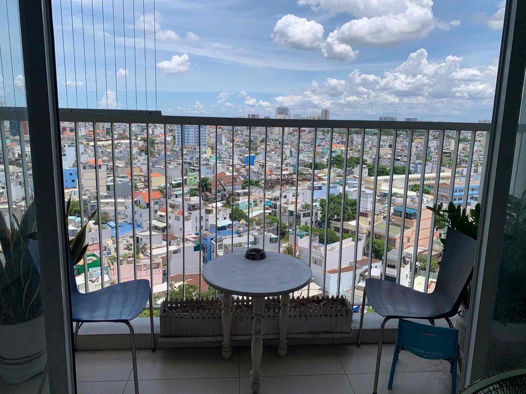 CHÍNH CHỦ - Căn Hộ  2PN , 2 WC , 77m2 , Lầu cao