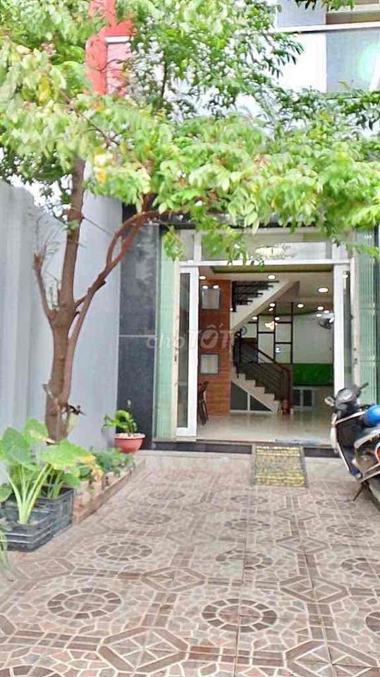 Sân đậu được Ô Tô ( Hẻm Tải 6 M )