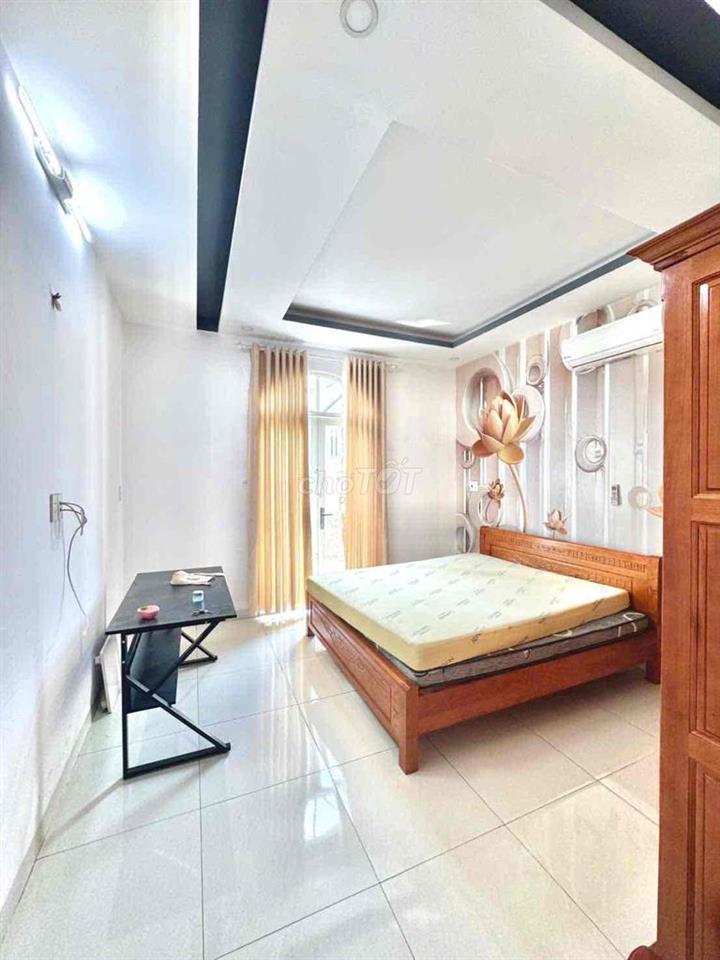 Full Nội Thất - Ô Tô Ngủ Trong nhà